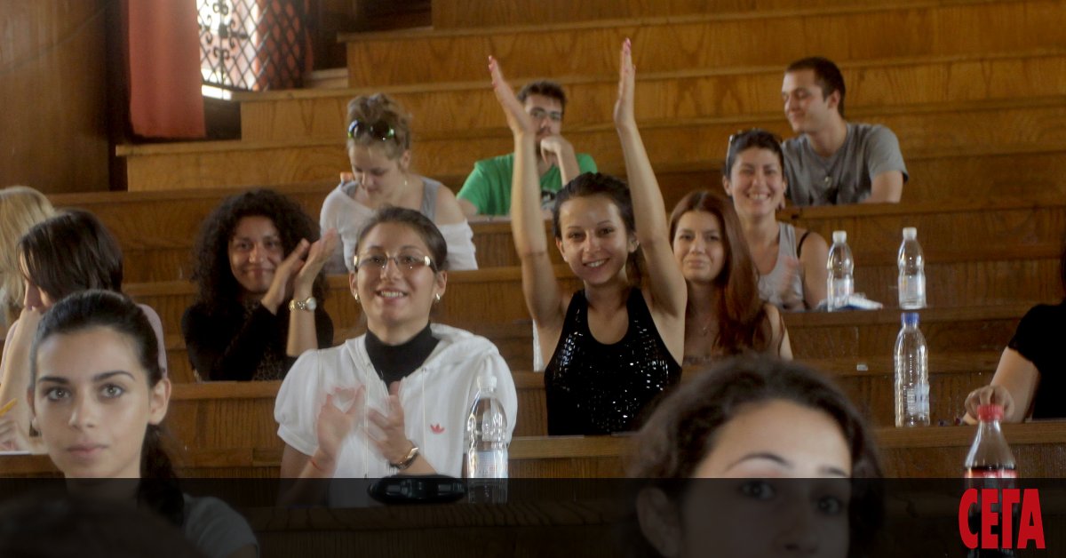 Balovete Za Priem Na Studenti Se Okazaha Golyama Tajna Sega