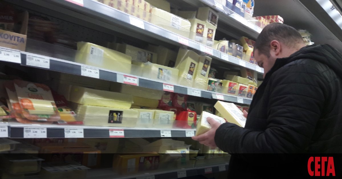 Основните хранителни стоки в България са поскъпнали с близо 50%
