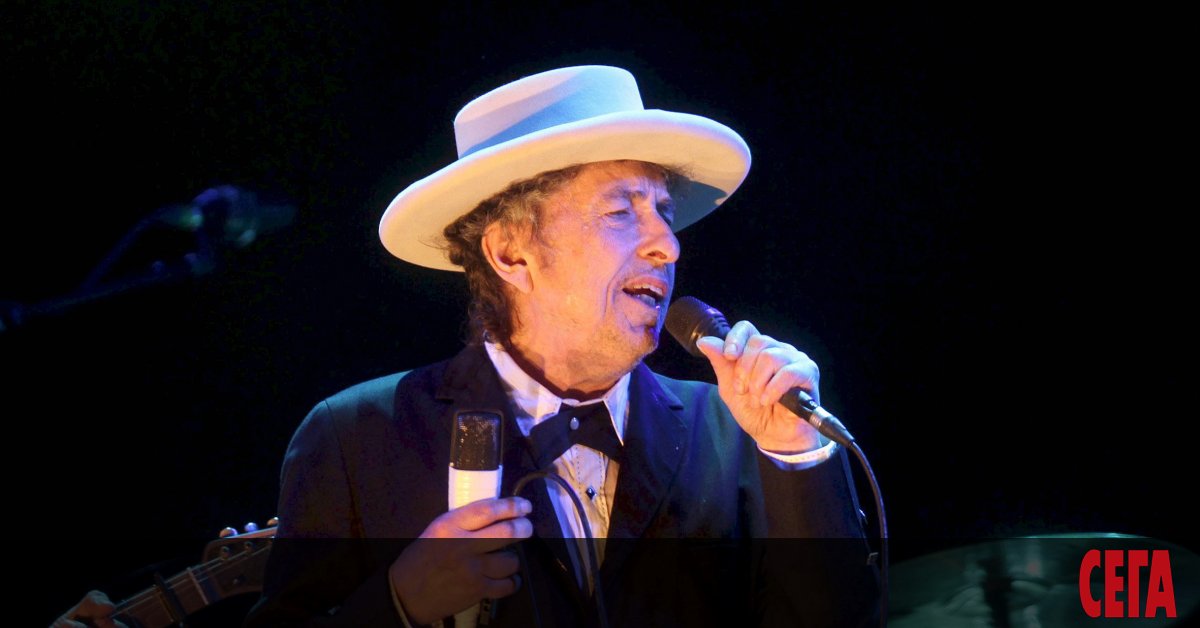 Боб Дилън се извини за използването на машина за подписване