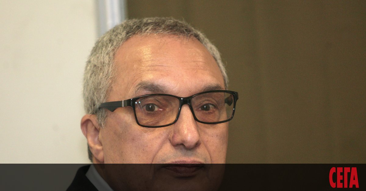 Остри критики към държавния глава Румен Радев по повод позицията
