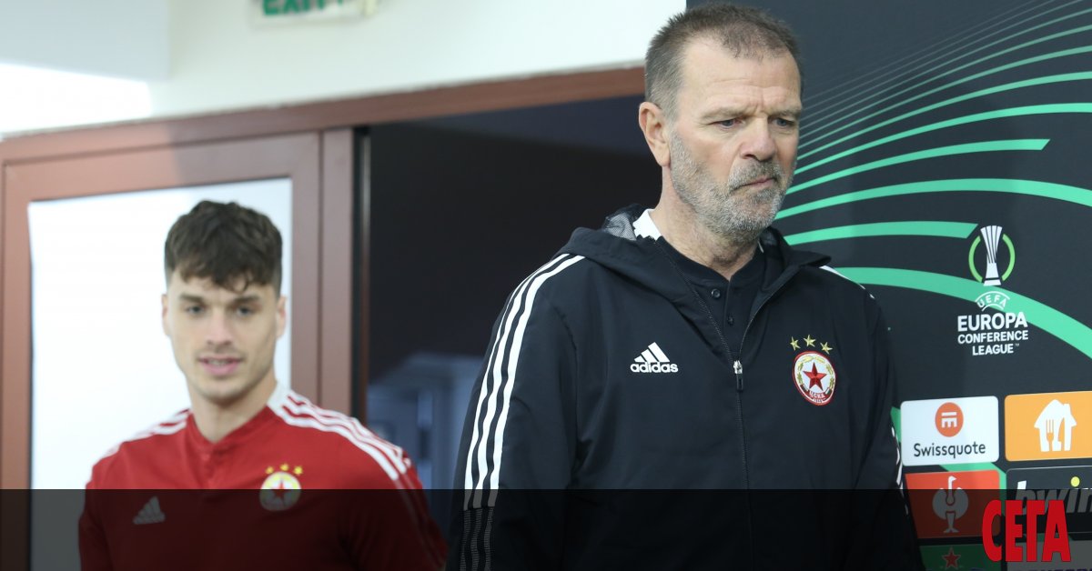 Треньорът на ЦСКА-София Стойчо Младенов призна, че ще се опита