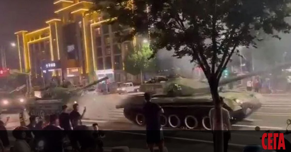 China has brought tanks into the streets to protect banks from angry depositors