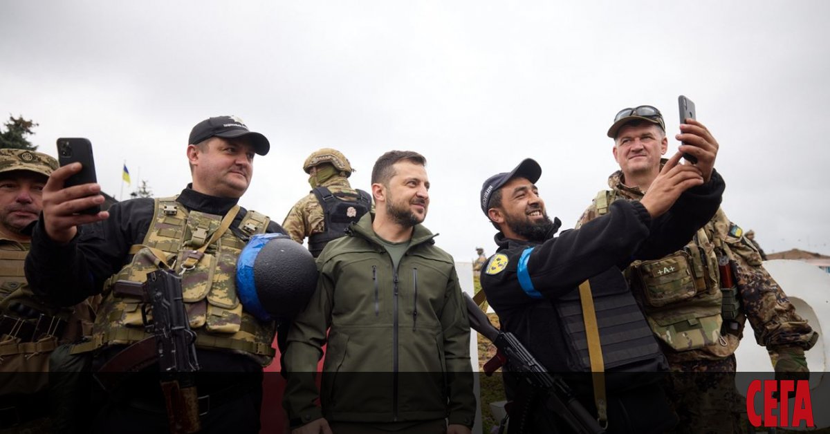 Кортежът на украинския президент Володимир Зеленски претърпя пътно-транспортно произшествие в