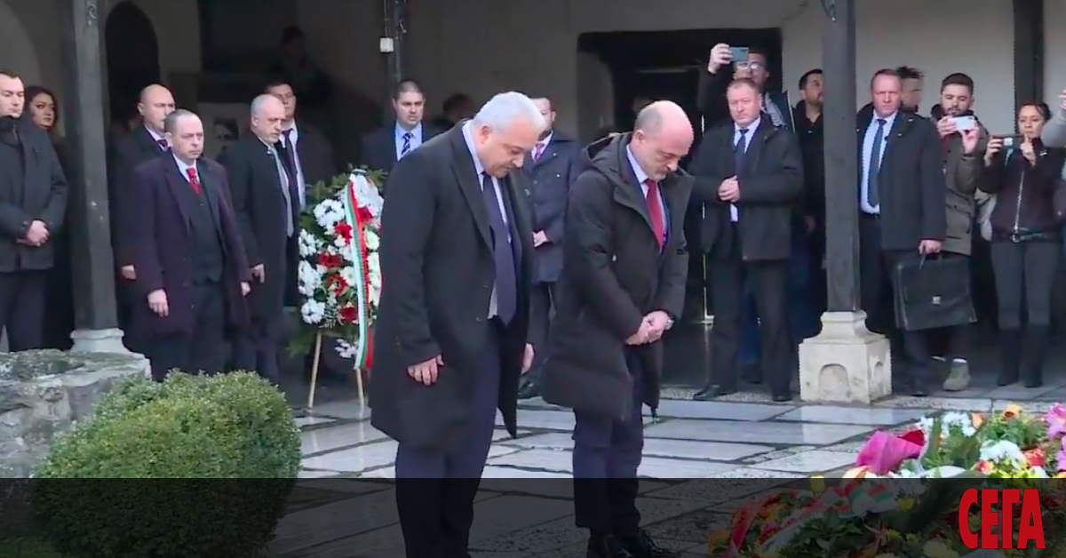 Българската делегация отдаде пред паметта Гоце Делчев в Скопие. В