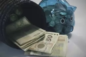 В банките "спят" близо 6 млн. влога под 1000 лева