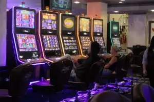Закон изхвърля от пазара малките хазартни фирми