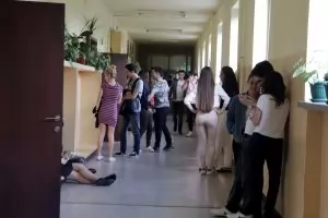 Зрелостниците намаляват резултатите си по 13 предмета