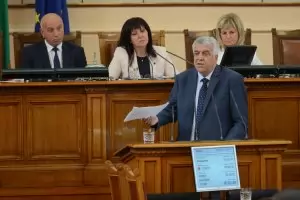 Опозицията: Управляващите погребват малкия бизнес