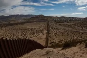 САЩ започнаха да изграждат стената по границата с Мексико