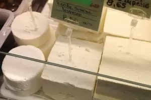 Фалшивото сирене е сред най-поскъпналите стоки 