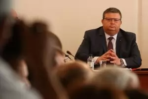 Прокуратурата вкара Елена Йончева в източването на КТБ