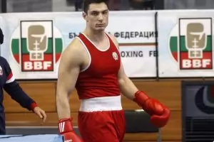Двама български боксьори са на победа от Токио 2020