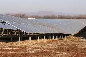 КС събори улесненото изграждане на фотоволтаици върху ниви