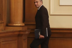 Балдъзата и шуреят на председателя на ДПС Мустафа Карадайъ стоят