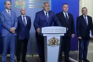 Сидеров: България плаща най-скъпо за самолетите F-16