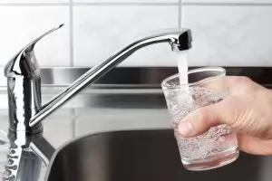  Нечиста вода - намалена цена, поиска омбудсманът
         