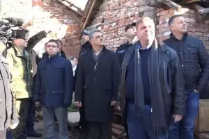Каракачанов: Незаконното гето във Войводиново трябва да се премахне (галерия)
