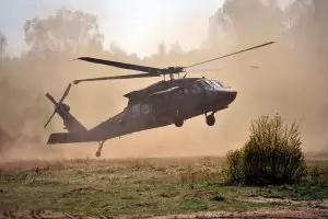 Полша си купи хеликоптери „Блек Хоук“