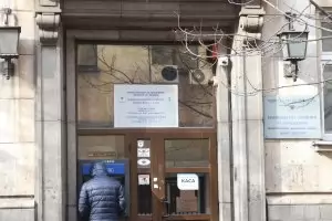 НАП затваря 3 магазина в Бургас заради касови бележки на китайски 