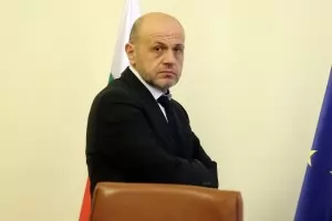 Предложени са съкращения на едва 2% от администрацията