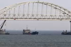 Украйна: Пак ще изпратим военни кораби през Керченския пролив