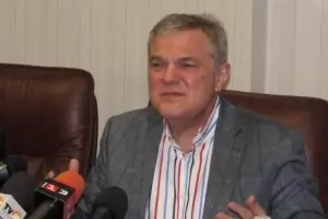 Румен Петков за конкурса за изтребители: На гол тумбак – чифте F-16