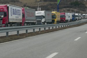 Утре движението по  трасето на бъдещата магистрала Европа ще бъде затруднено  