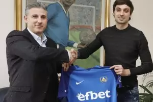 "Левски" започна "побългаряването" с Райнов