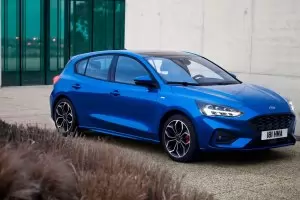 Новият Ford Focus разпознава дупките на пътя