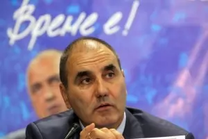 Сделките на властта били законни. Но защо валят оставки?