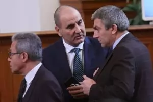 ГЕРБ и ДПС на първо четене подкрепиха данъчната амнистия на мюфтийството