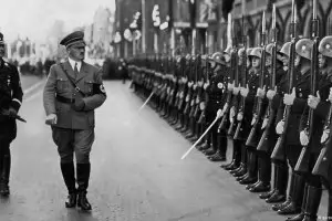 Берлин още плаща пенсии на нацисти