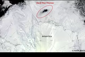 Дупката в Антарктида се дължи на циклон