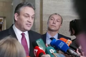 Българите във Валенсия: За какво ни е прокурор за консул?