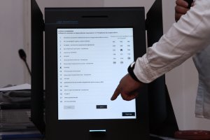 ЦИК няма как да осигури 1500 машини за тези избори отсече зам председателят
