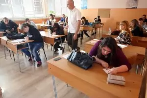 Зрелостниците имат рекордно слаби резултати по български език
