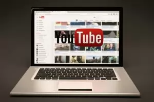YouTube се срина