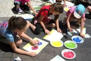 Деца от Пернишко възраждат Видовден