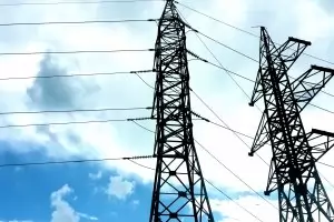 Бизнесът поиска пазарни цени на тока и за бита