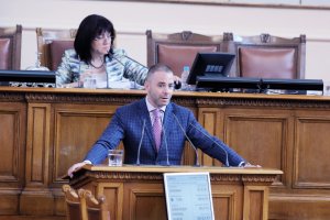 Лют спор се разрази в парламента между ГЕРБ и БСП
