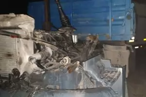 Полицията закопча шестима мъже, докато разглобявали краден камион 