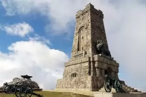 Започва реставрация на паметника на връх Шипка 