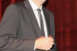 И кметът Тотев се разбърза с поръчки за милиони