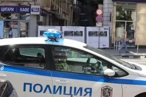 Прокуратурата и МВР откриха, че полицаи разнасят наркотици с патрулка