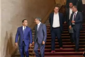 Кабинетът обмисля нови бонуси за авто инвеститорите