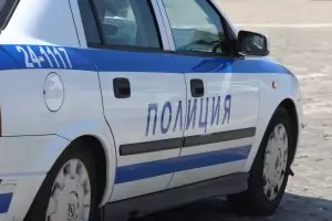 Пиян и без книжка младеж блъсна патрулка в Хасково