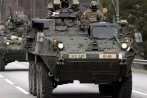 Тръмп стигна до военен парад по улиците на Вашингтон