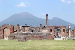 Учени спорят за разкопките в Помпей