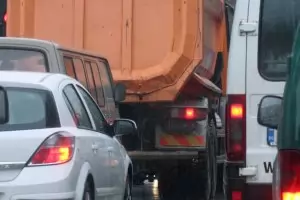 Бобов дол: Камионите с въглища да не преминават през града