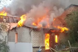 Пожар изгори къщи край Сунгурларе